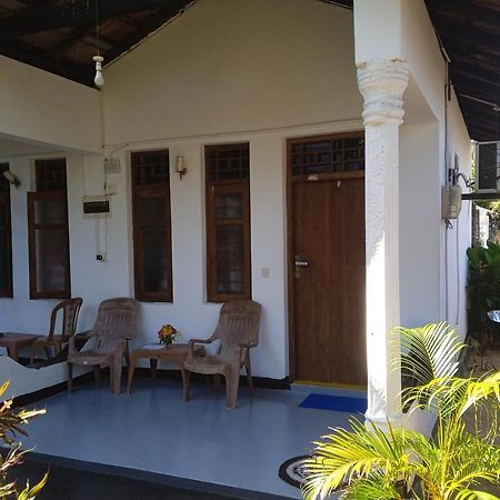 Aaliya Bay Hotel Arugam Bay Kültér fotó